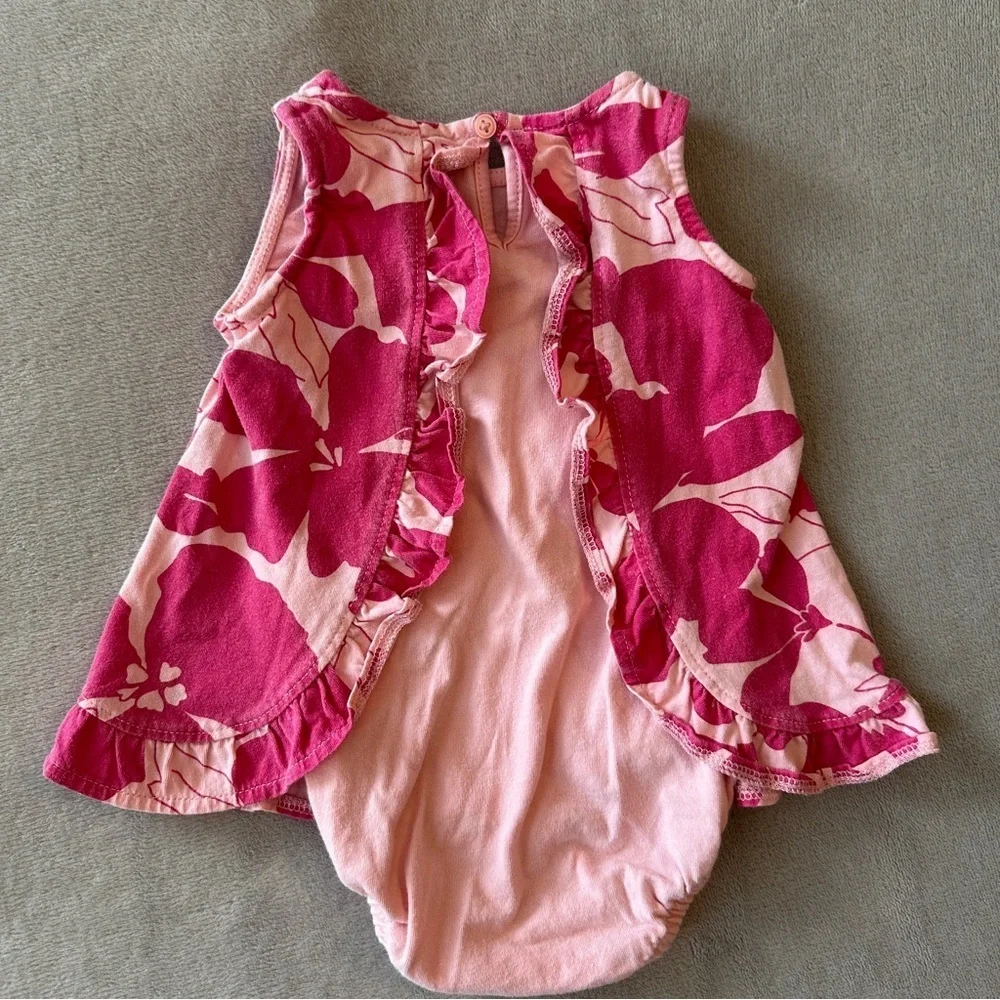 EUC Carter’s Baby Girl Onesie Dress, Tropical Pink, 6-9 Months